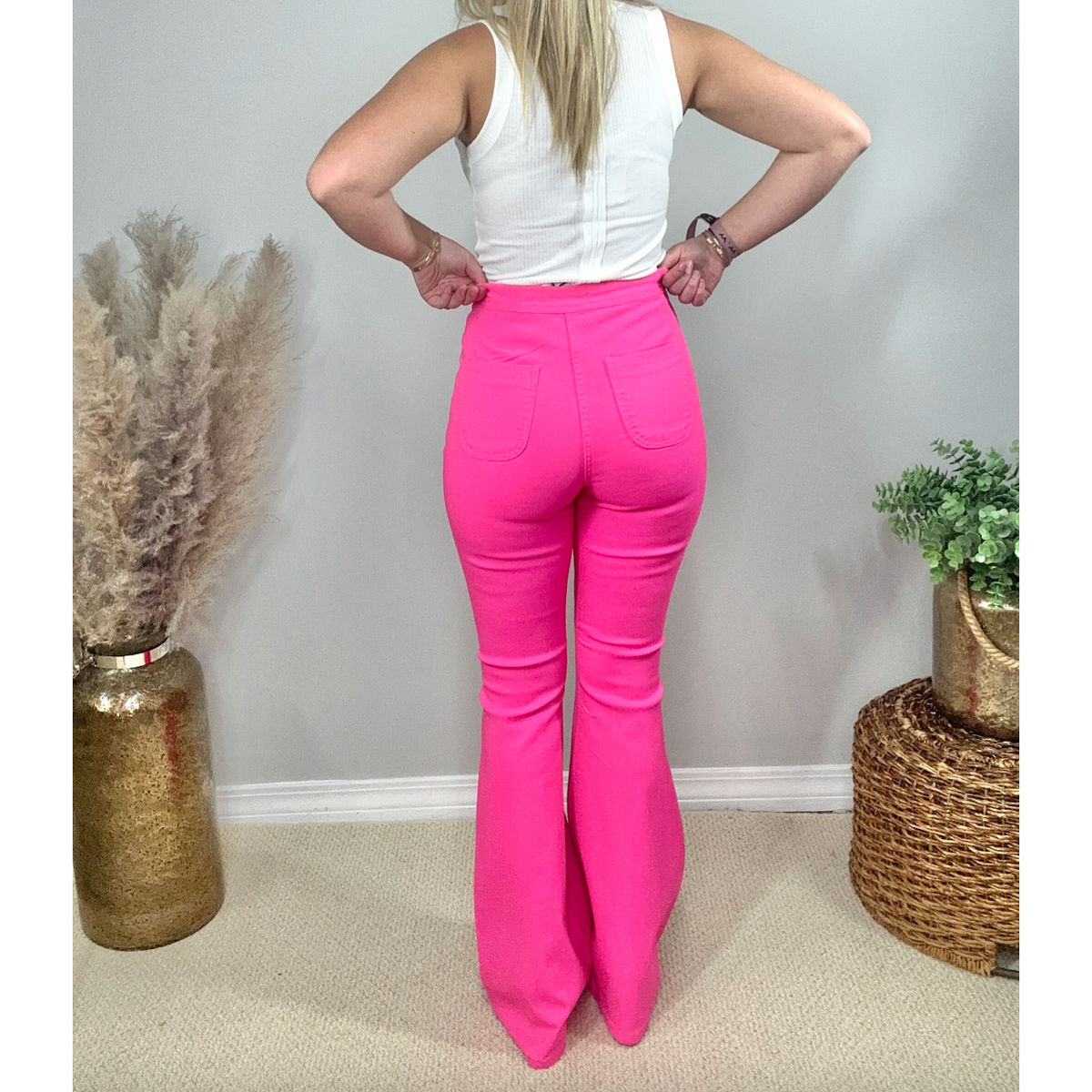 Yogalicious Lux: Elevate Your Comfort with Side Zip Pocket Jogger