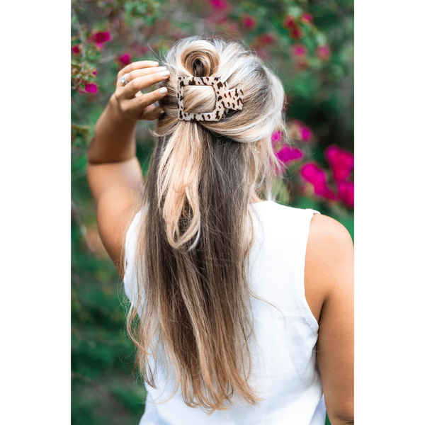 TELETIES - Square Flat Hair Clip | Large | Blonde Tortoise