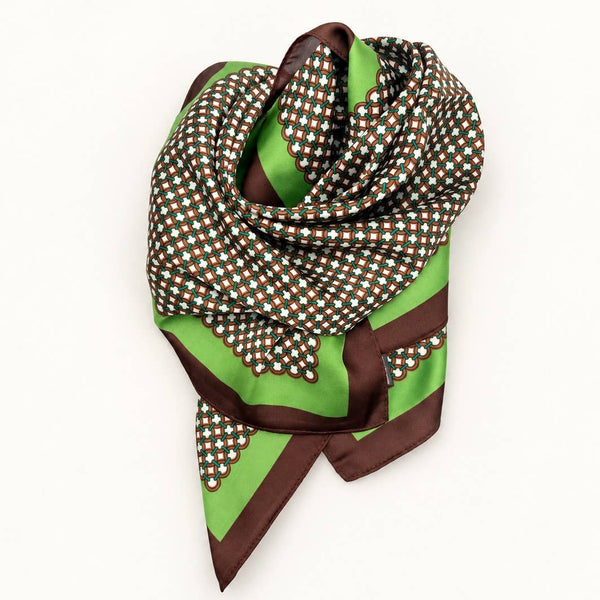 JOSSLYN by wall to wall - Interlocking Circle Geometric Print Square Scarf | 40SC736