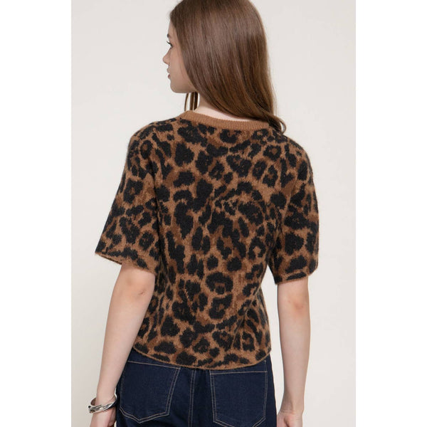 Round Neck Leopard Jacquard Sweater Top