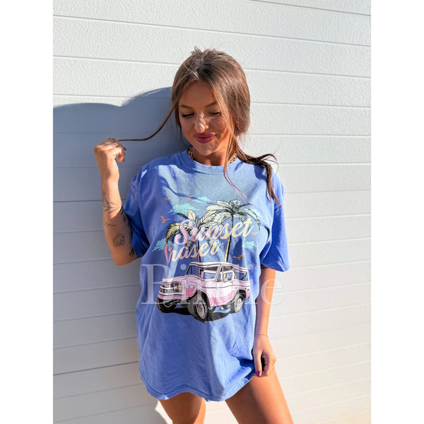 Sunset Chaser Bronco Graphic Tee on Flo Blue