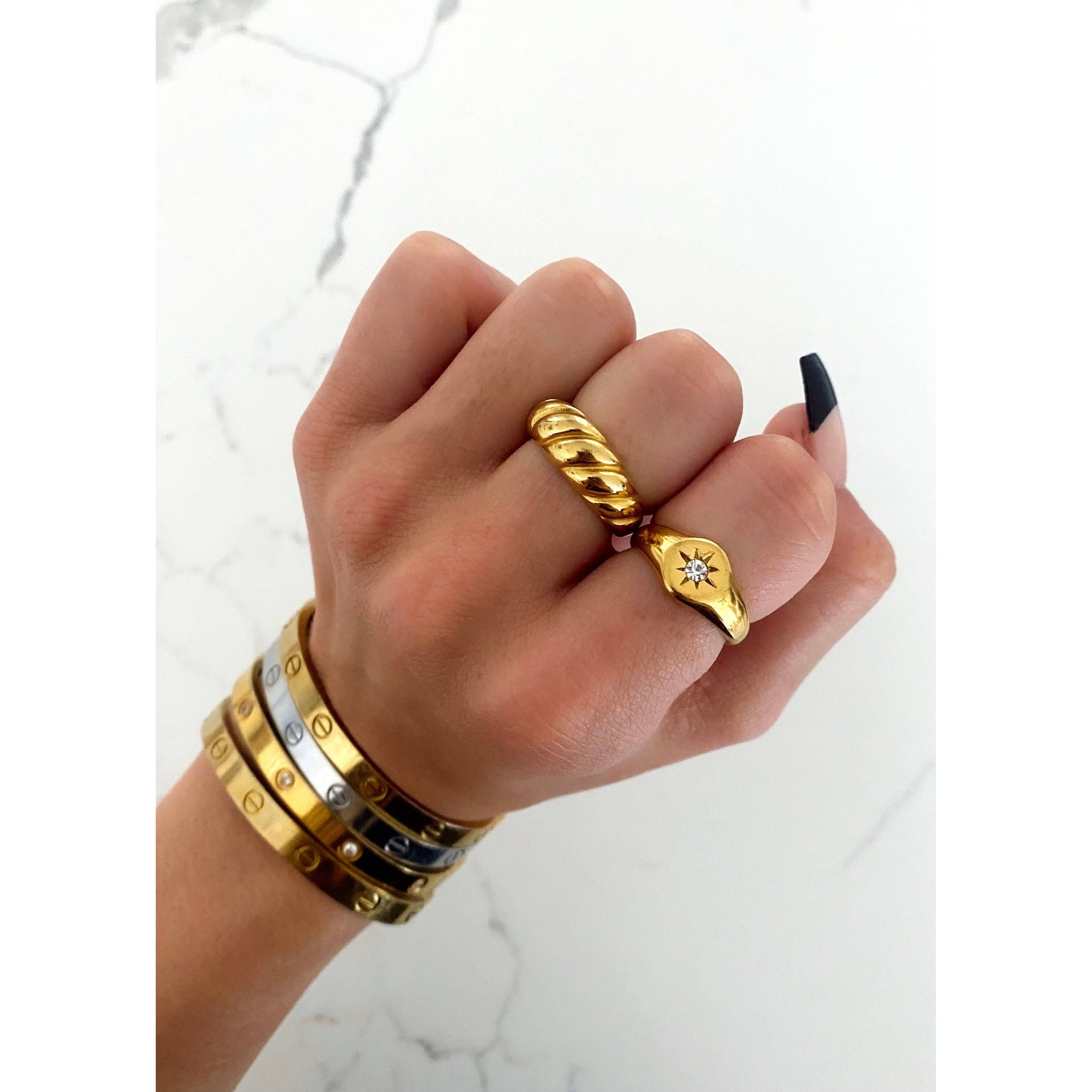 SMALL STARBURST RING