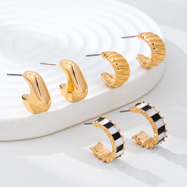 JOSSLYN by wall to wall - Checker Textured Huggie Hoop Trio Earrings | 80E62201