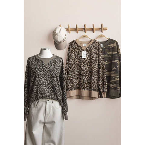 Leopard Printed Knit Casual Top