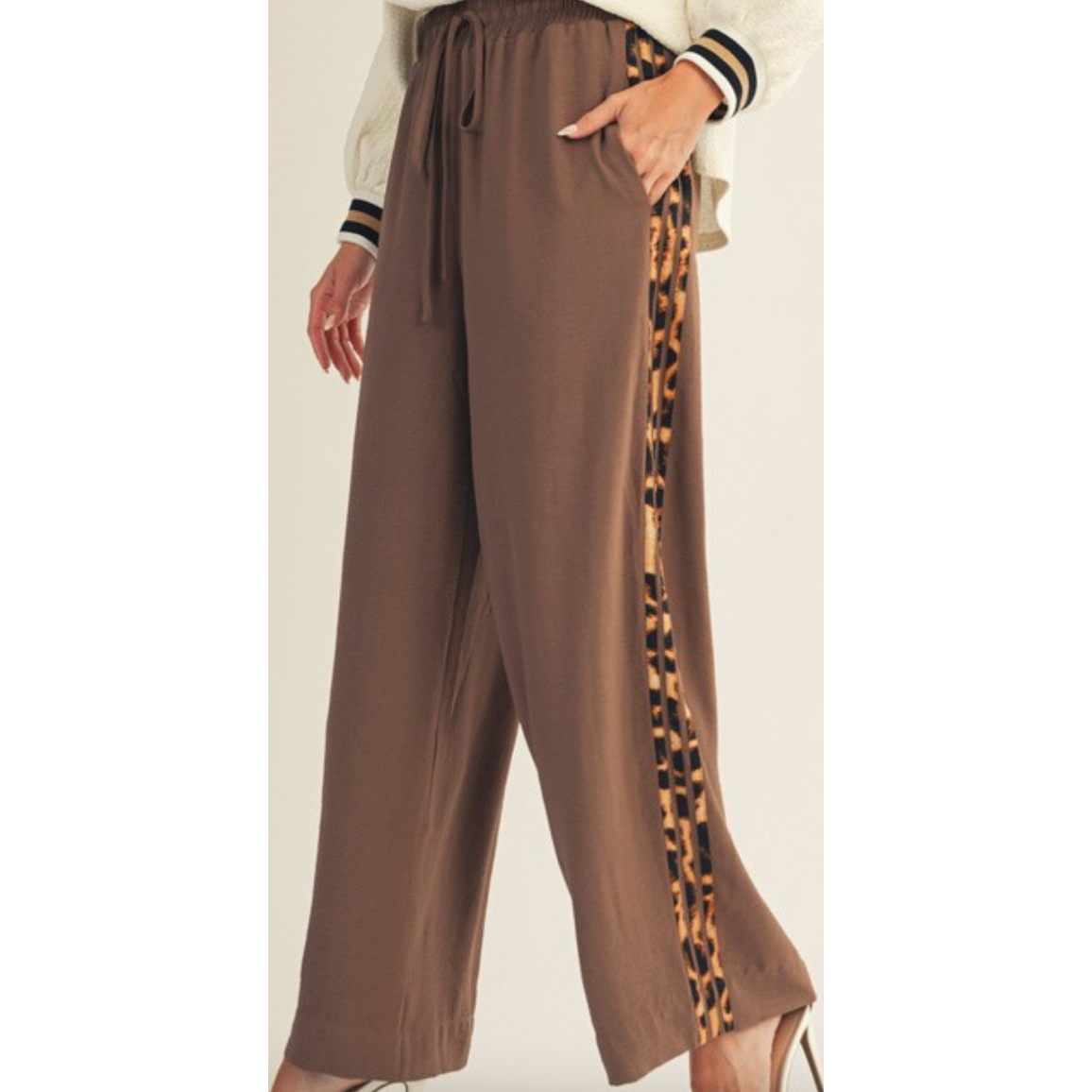 Side Leopard Accent Drawstring Waist Casual Pants