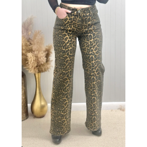 Leopard Straight Jeans