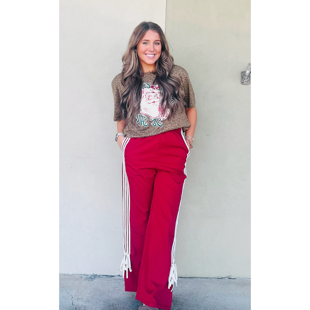 Southern Bliss Co. - Vintage Santa Leopard Tee