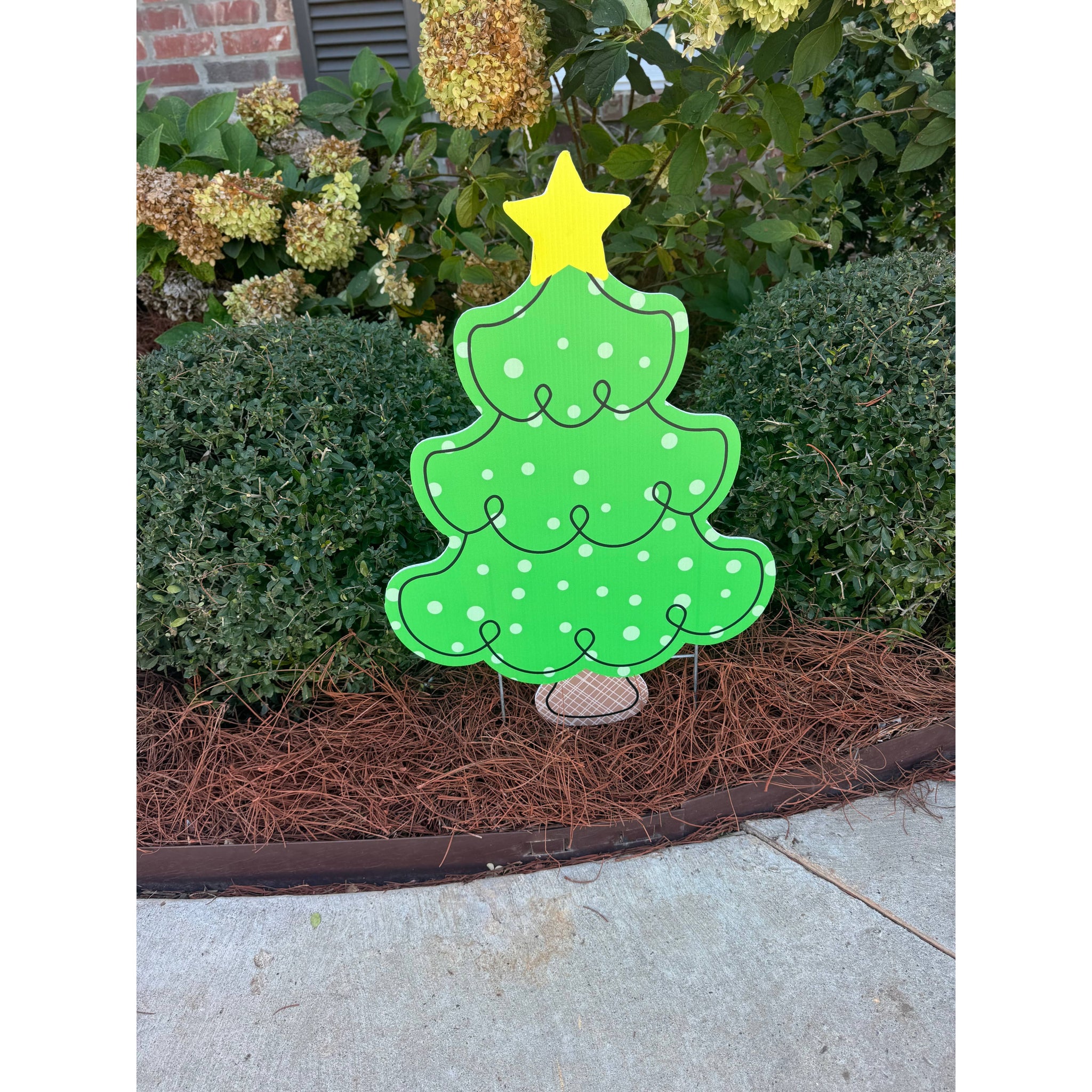 Little Green Polkadot Tree Decor by Lovely Reese
