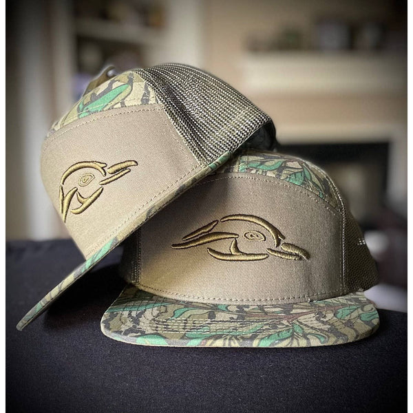 American Flyway Waterfowl - Mossy Oak Greenleaf & Olive Duck Logo