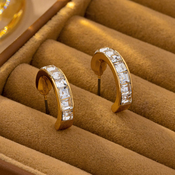 JOSSLYN by wall to wall - Crystal Gold-Tone Huggie Hoop Earrings | 80E63162