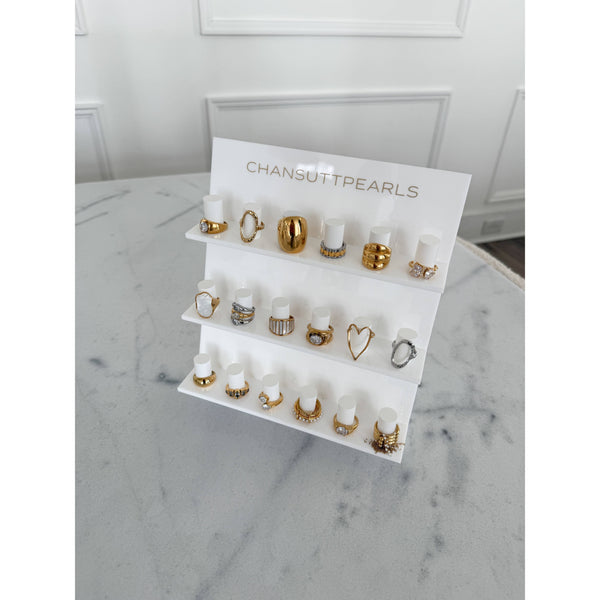 CHANSUTTPEARLS - RING DISPLAY
