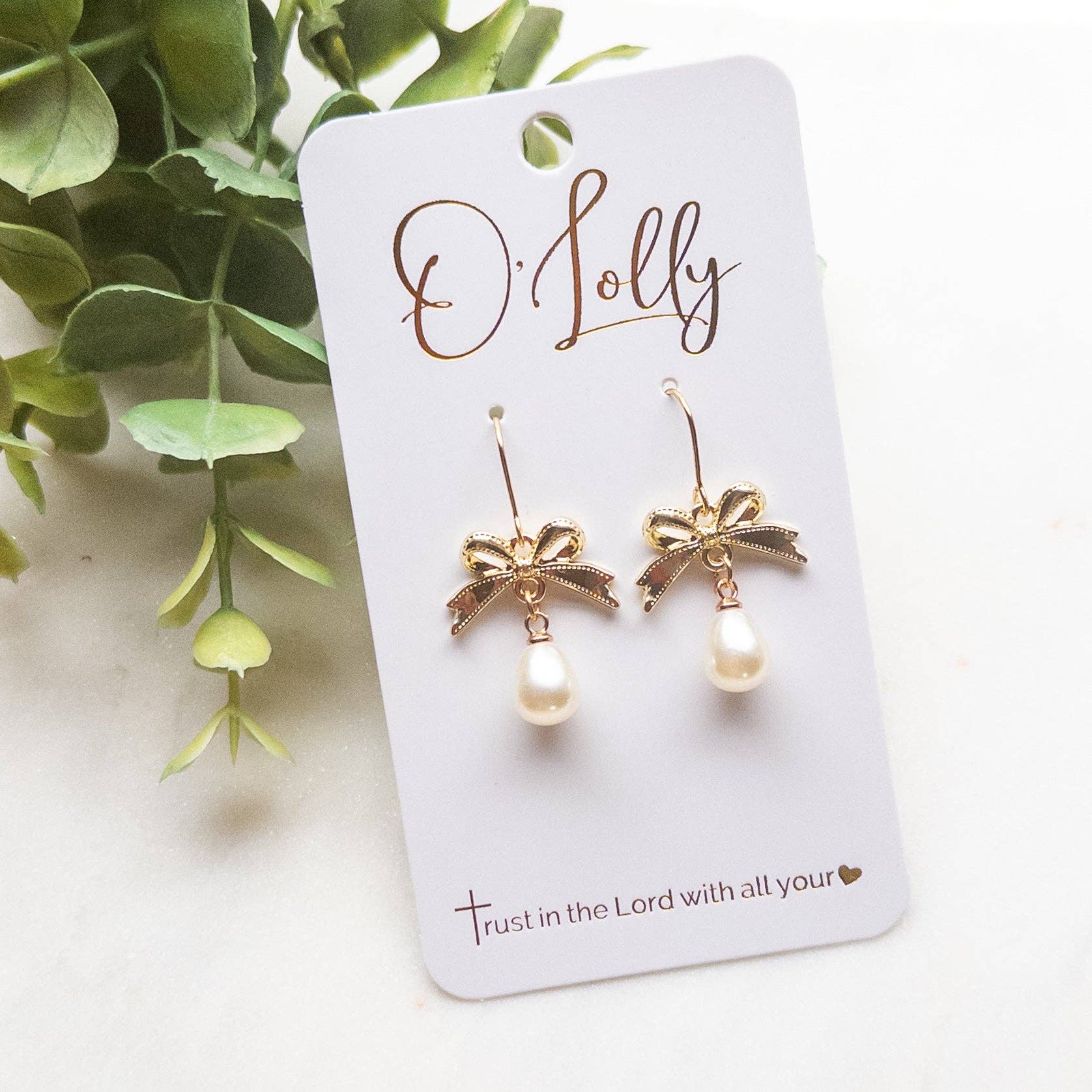 O’Lolly Jewelry - Gold Bow w/Teardrop Pearl Earrings “Emmy”