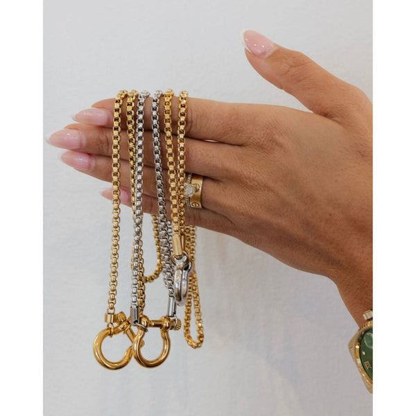 CHANSUTTPEARLS - LOCKET NECKLACE